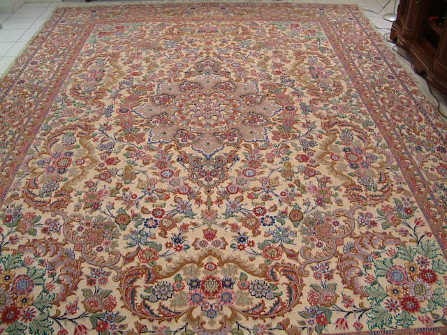 Tabriz Persian rug; All Persian Rugs are genuine handmade. Also, every Persian Tabriz rug I offer is made with fine kurkwool/silk.
