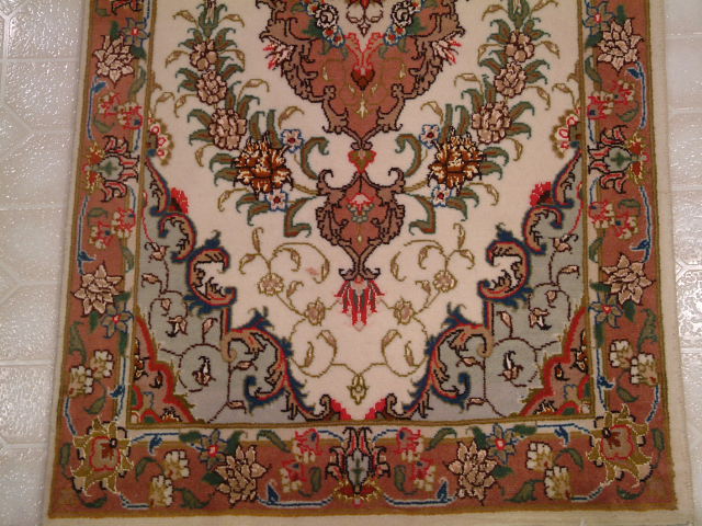 Tabriz Persian rug; All Persian Rugs are genuine handmade. Also, every Persian Tabriz rug I offer is made with fine kurkwool/silk.